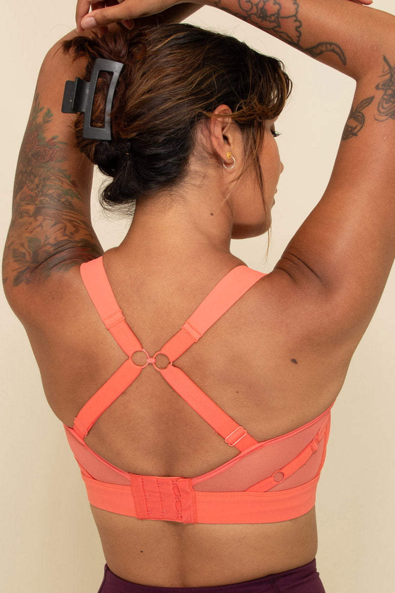 Marais - *STYLISH SPORTS: Off-White's sports bra comes in a red design,  with the branded detail appearing in a contrasting white  hue​​​​​​​​​​​​​​​​​​Available online at marais.com.au #marais #offwhite  #athleisure #womenswear